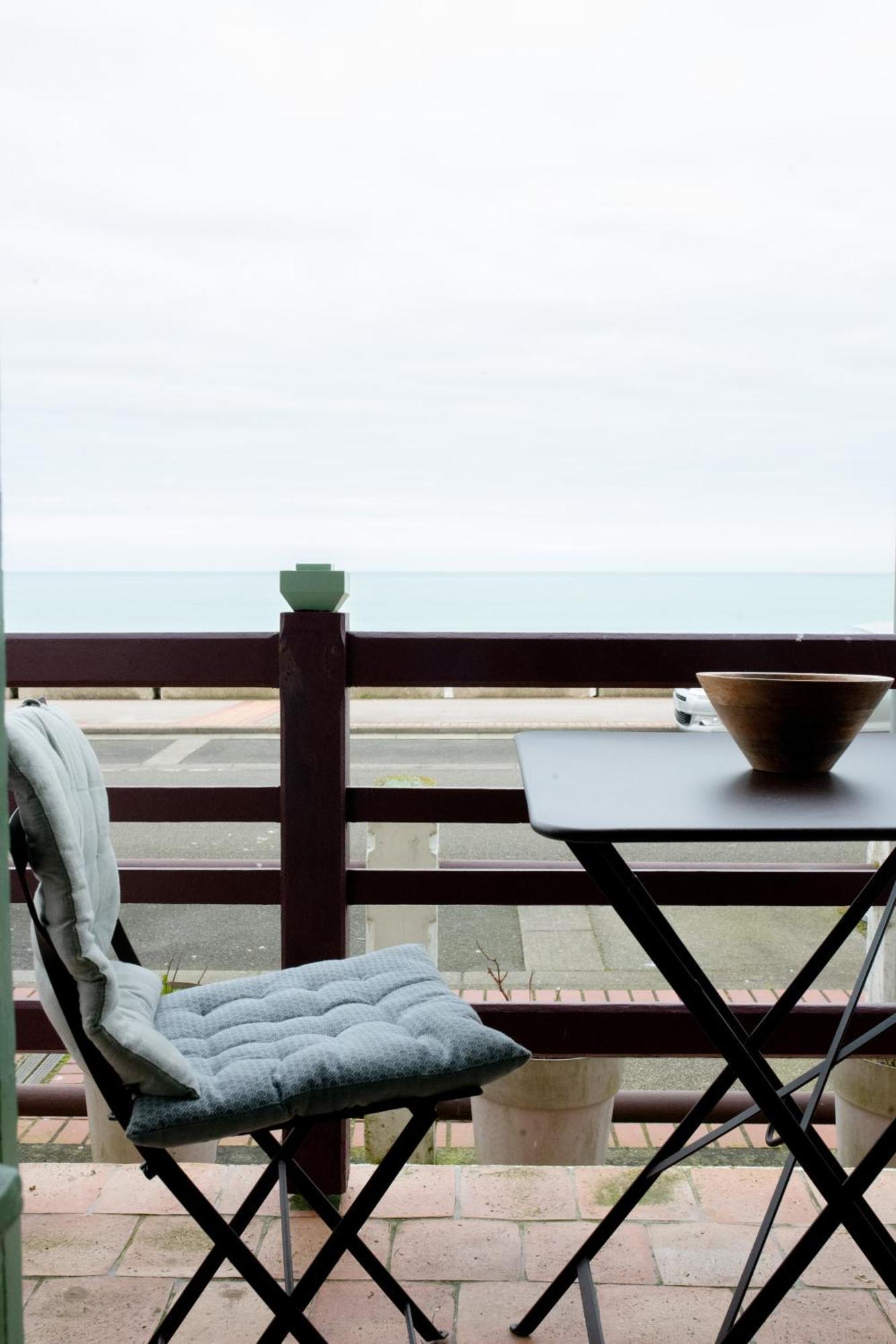 La Decouverte, Appartement Front De Mer Mers Экстерьер фото